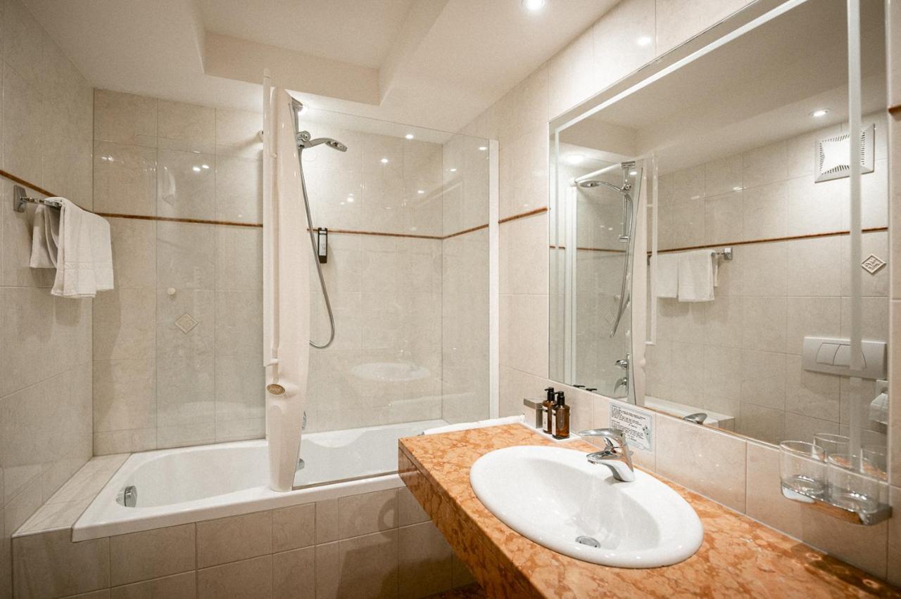 Hotel Cristallo Solda Ngoại thất bức ảnh